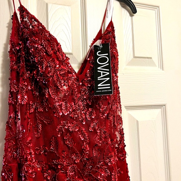 - Jovani Dress Burgundy size 4 - Picture 5 of 7